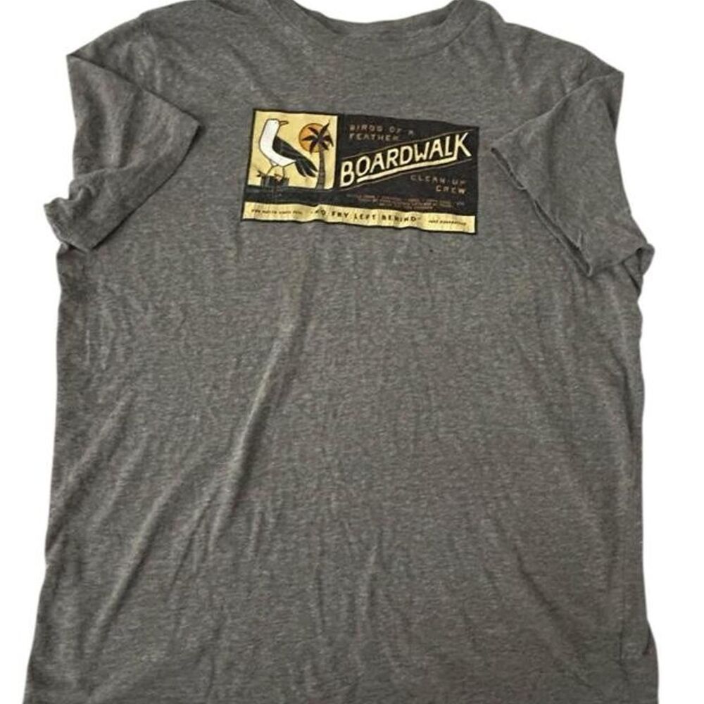 Men’s Old Navy graphic tshirt